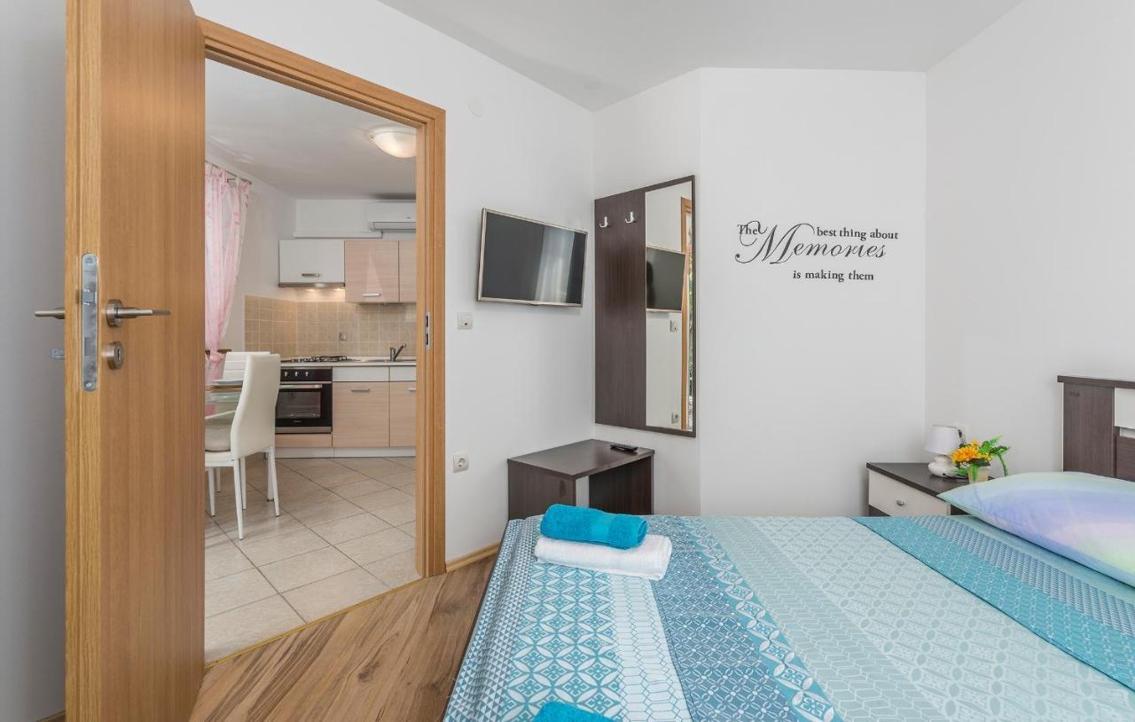 Apartment Antonio Porec Exterior photo